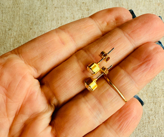 Dolly Crystal Stud Earring