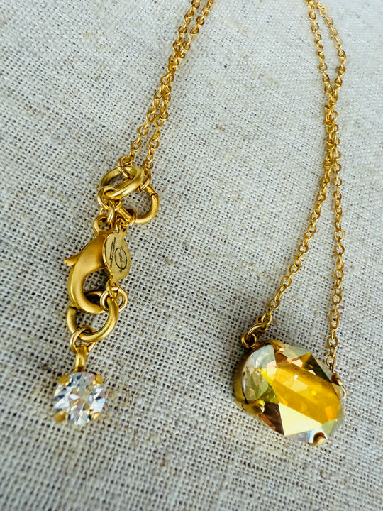 Sunny Oval Crystal Pendant Necklace