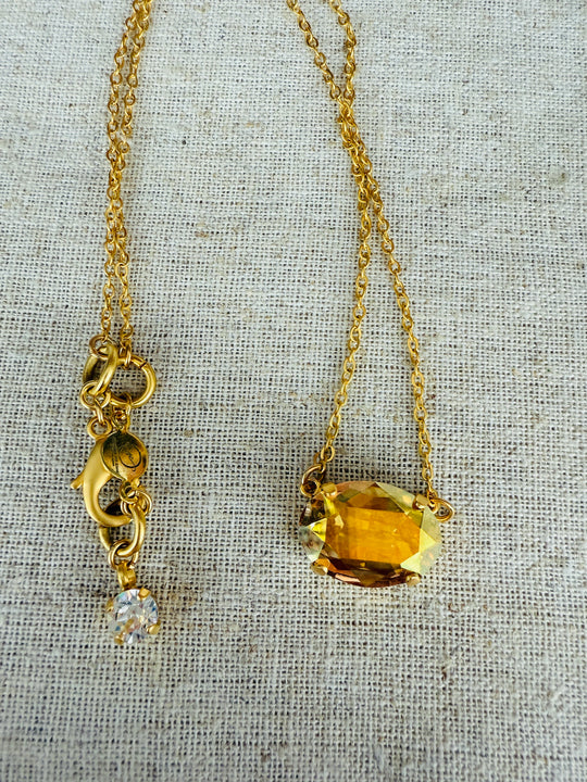 Sunny Oval Crystal Pendant Necklace