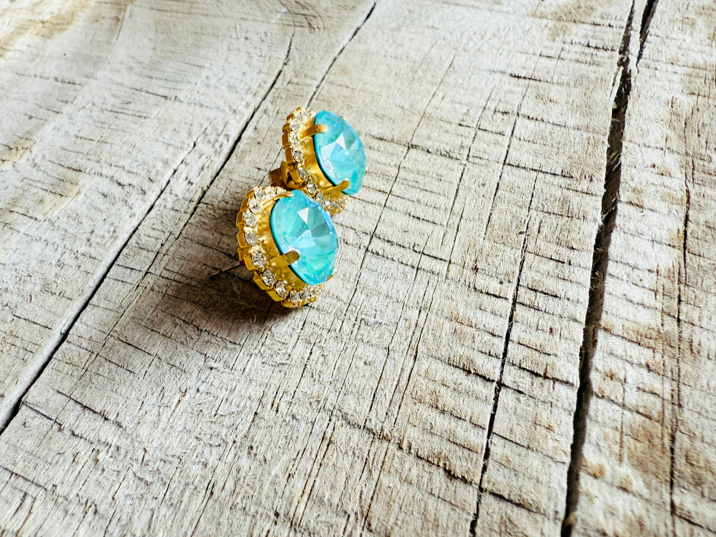 Lacy Turquoise Crystal Stud Earring
