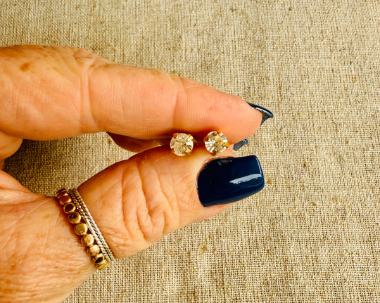 Dolly Crystal Stud Earring